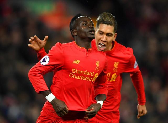 她不仅在 她不仅在